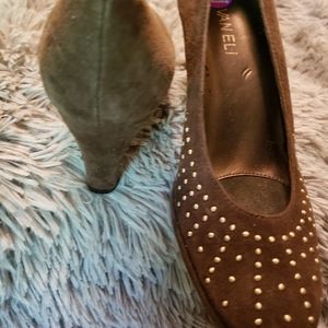 Brown Vaneli Pumps 7 Narrow